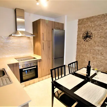 Apartamento Yale * Tías